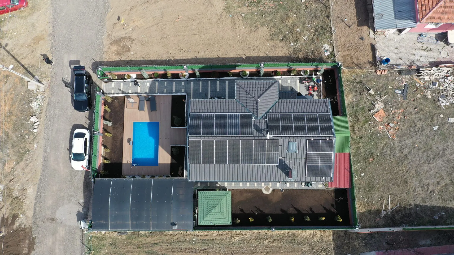 Ankara Çubuk 10 kW On-Grid Hibrit GES ve Batarya Projesi - 1. fotoğraf