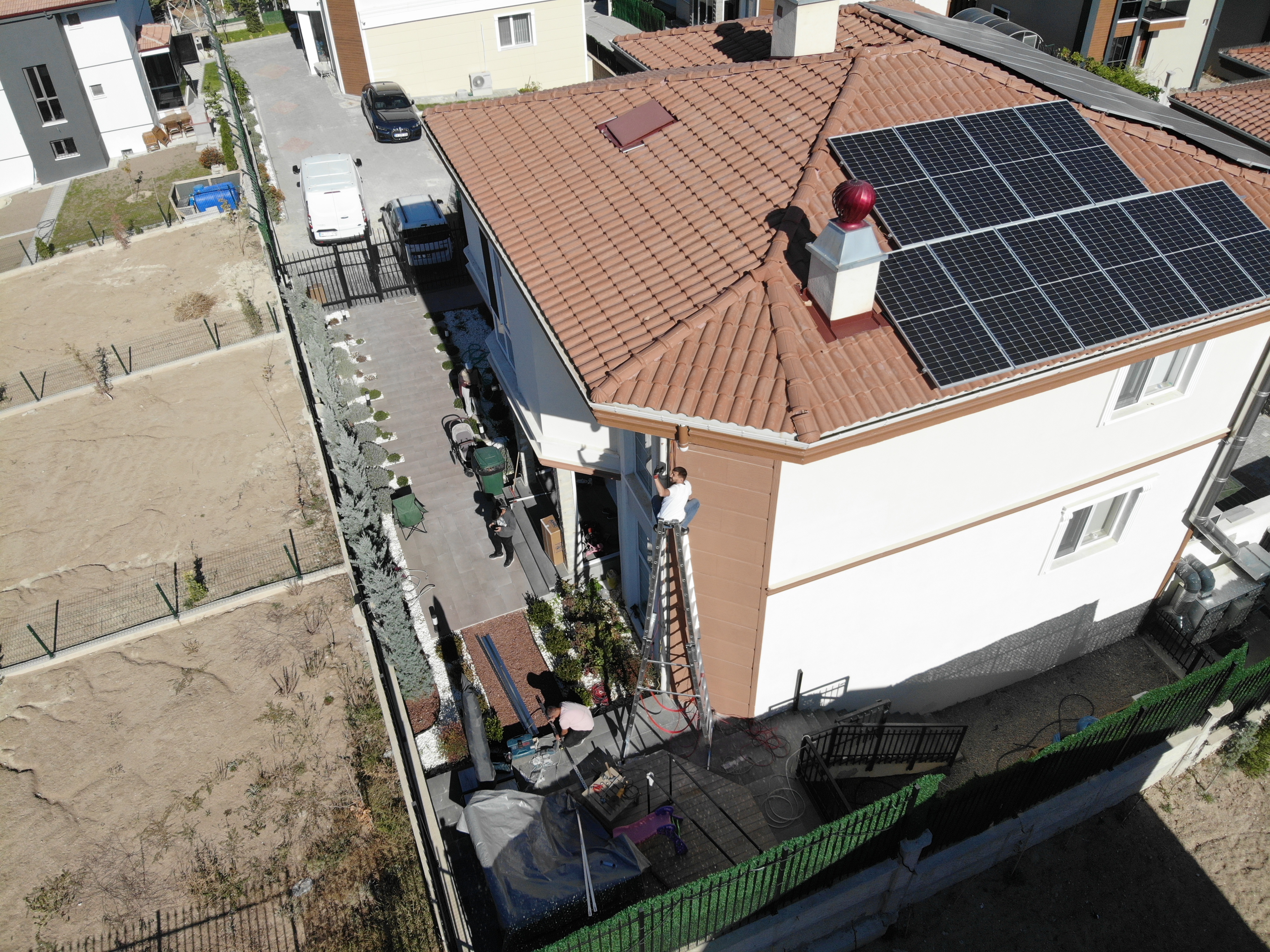 Ankara Bağlıca 10 kW On-Grid Villa GES Projesi - 2. fotoğraf küçük resmi