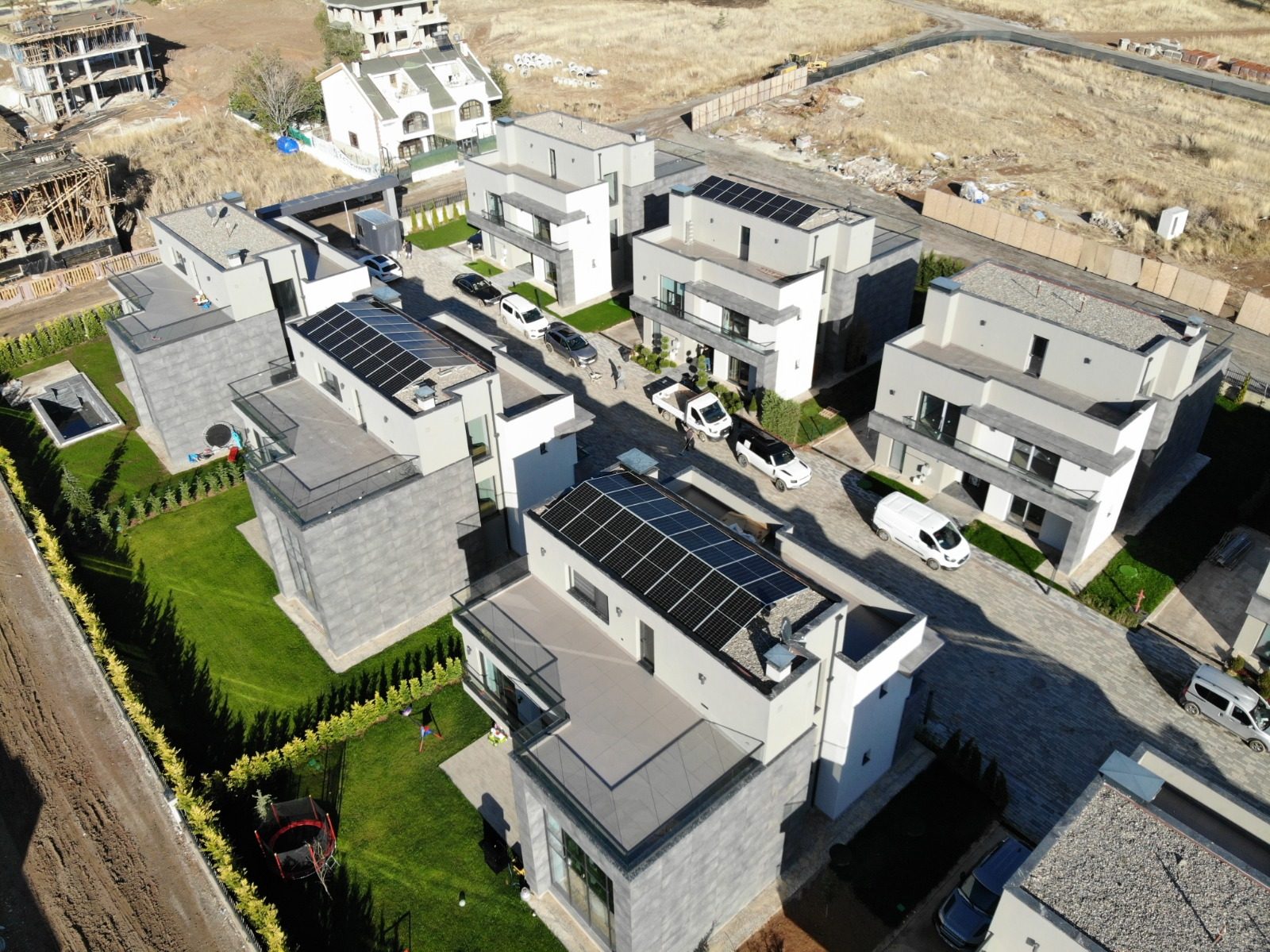 Ankara Beytepe Marus Sitesi 3 Villa Hibrit Batarya GES Projesi - 3. fotoğraf küçük resmi