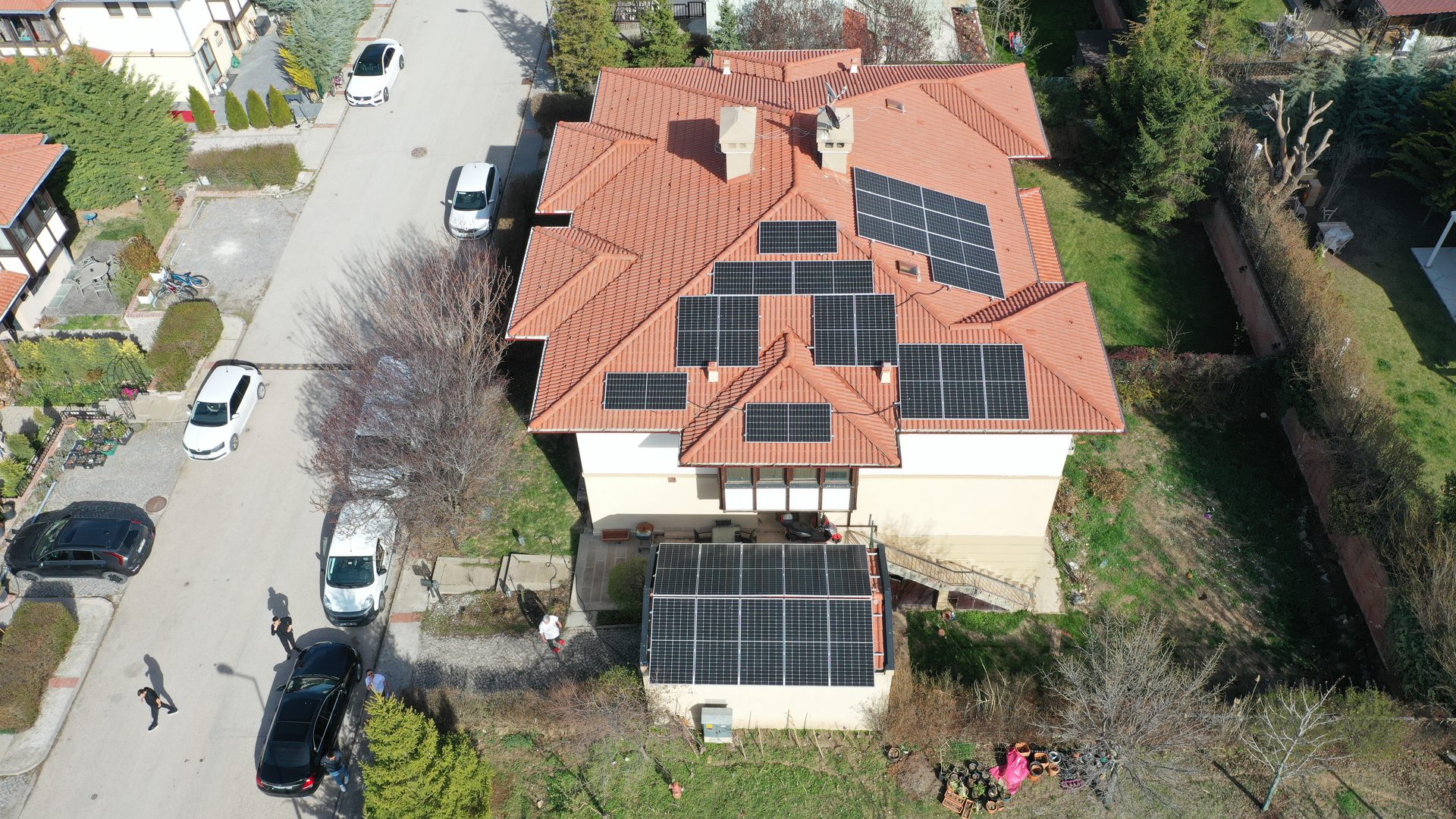 Ankara Çok Yüzeyli Çatılı Villa GES Projesi