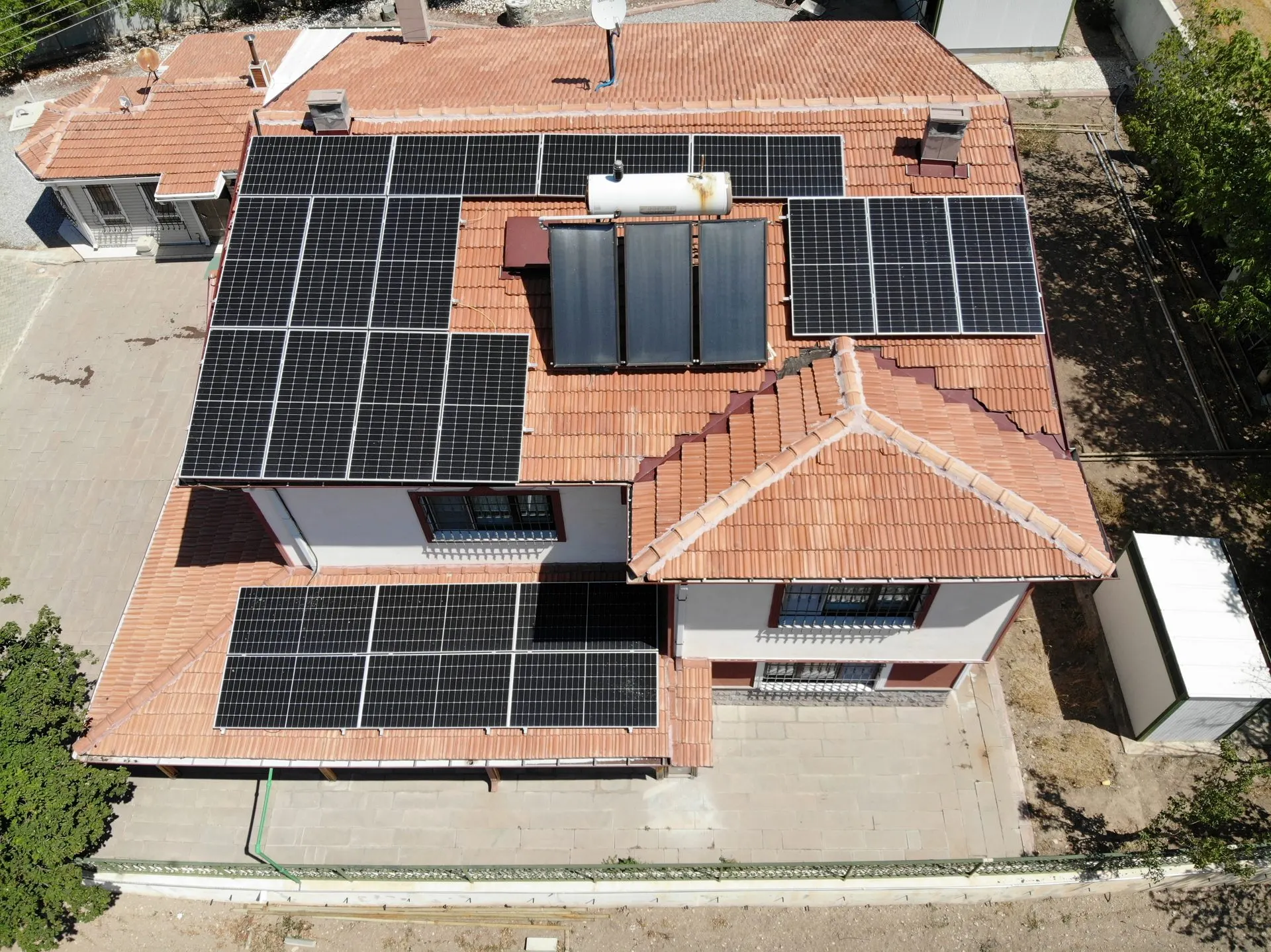 Ankara Kalecik 10 kW On-Grid Lityum Bataryalı GES Projesi