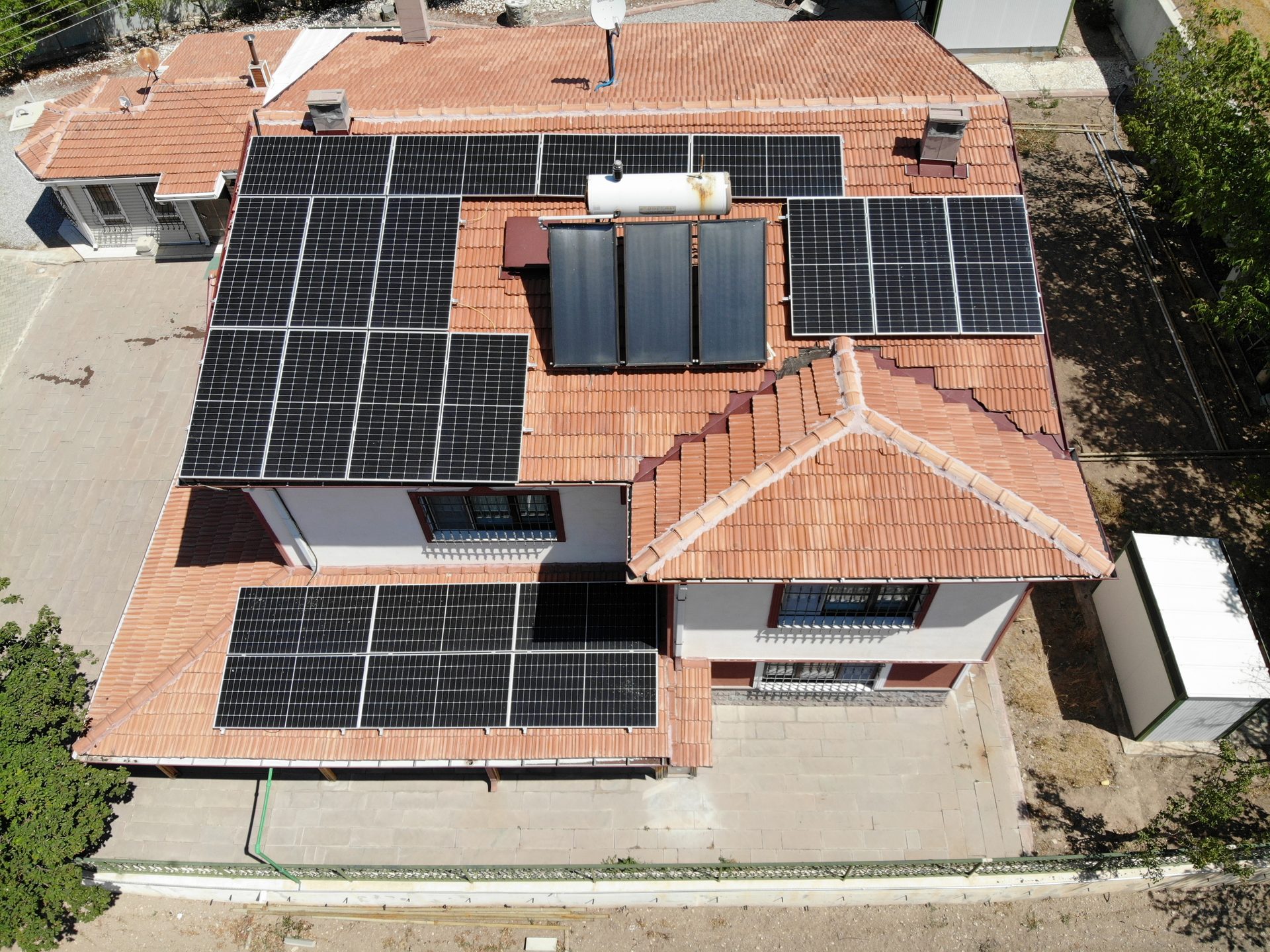 Ankara Kalecik 10 kW On-Grid Lityum Bataryalı GES Projesi