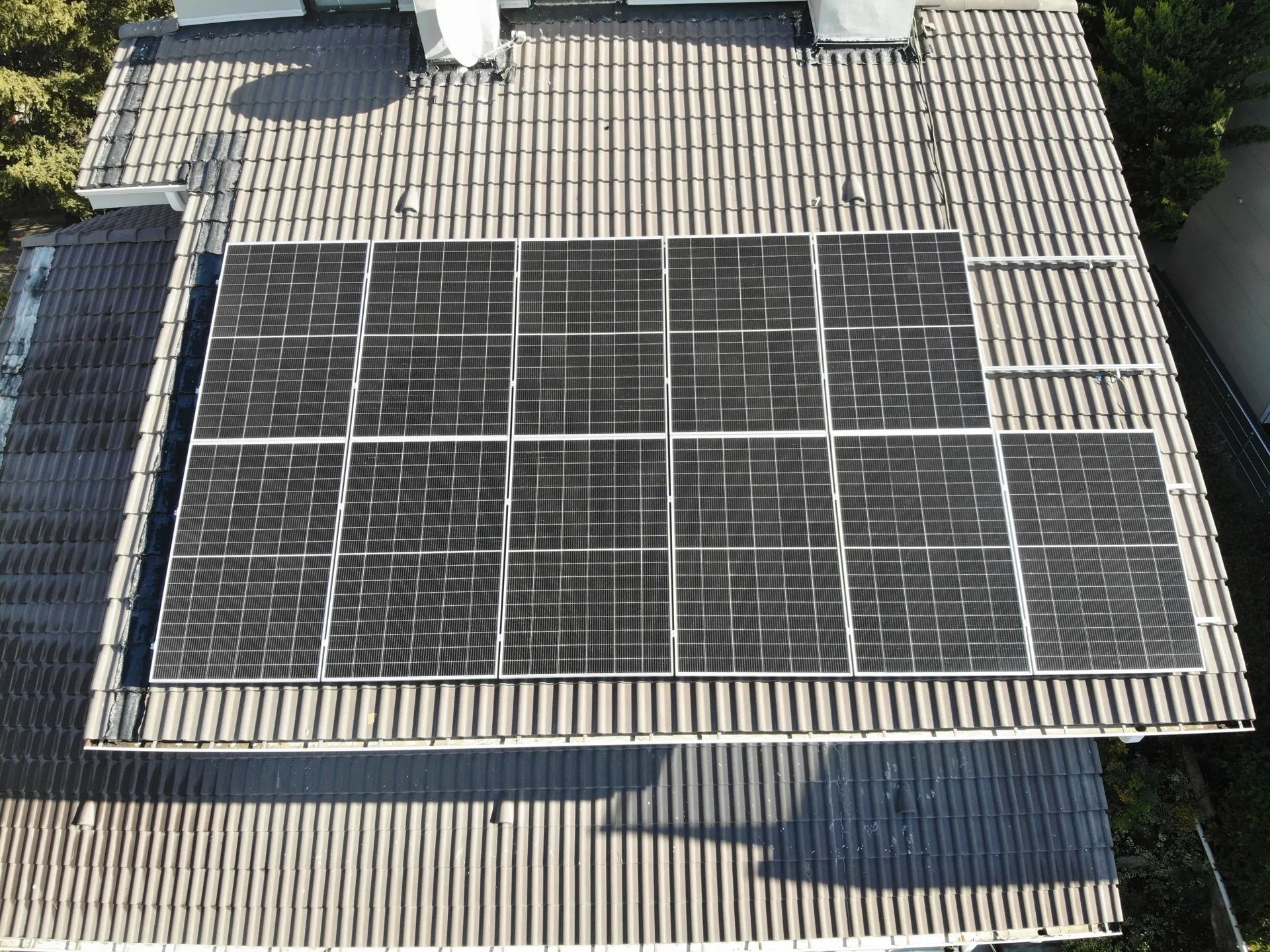 Ankara Çankaya Alacaatlı 6 kW On-Grid Hibrit GES Projesi - 3. fotoğraf küçük resmi